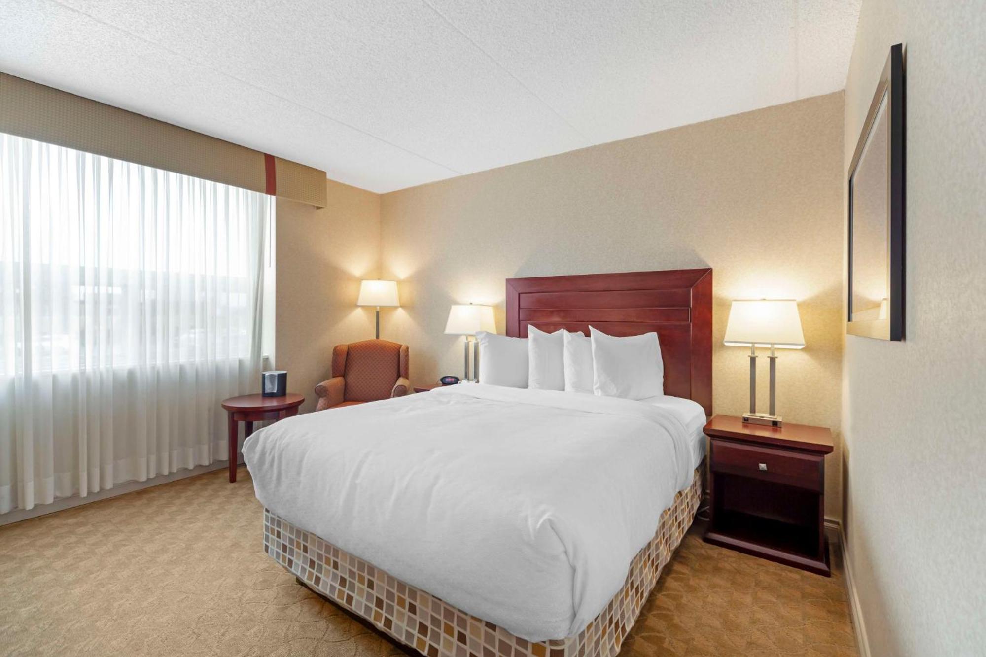 Best Western Plus City Centre Inn Edmonton Esterno foto