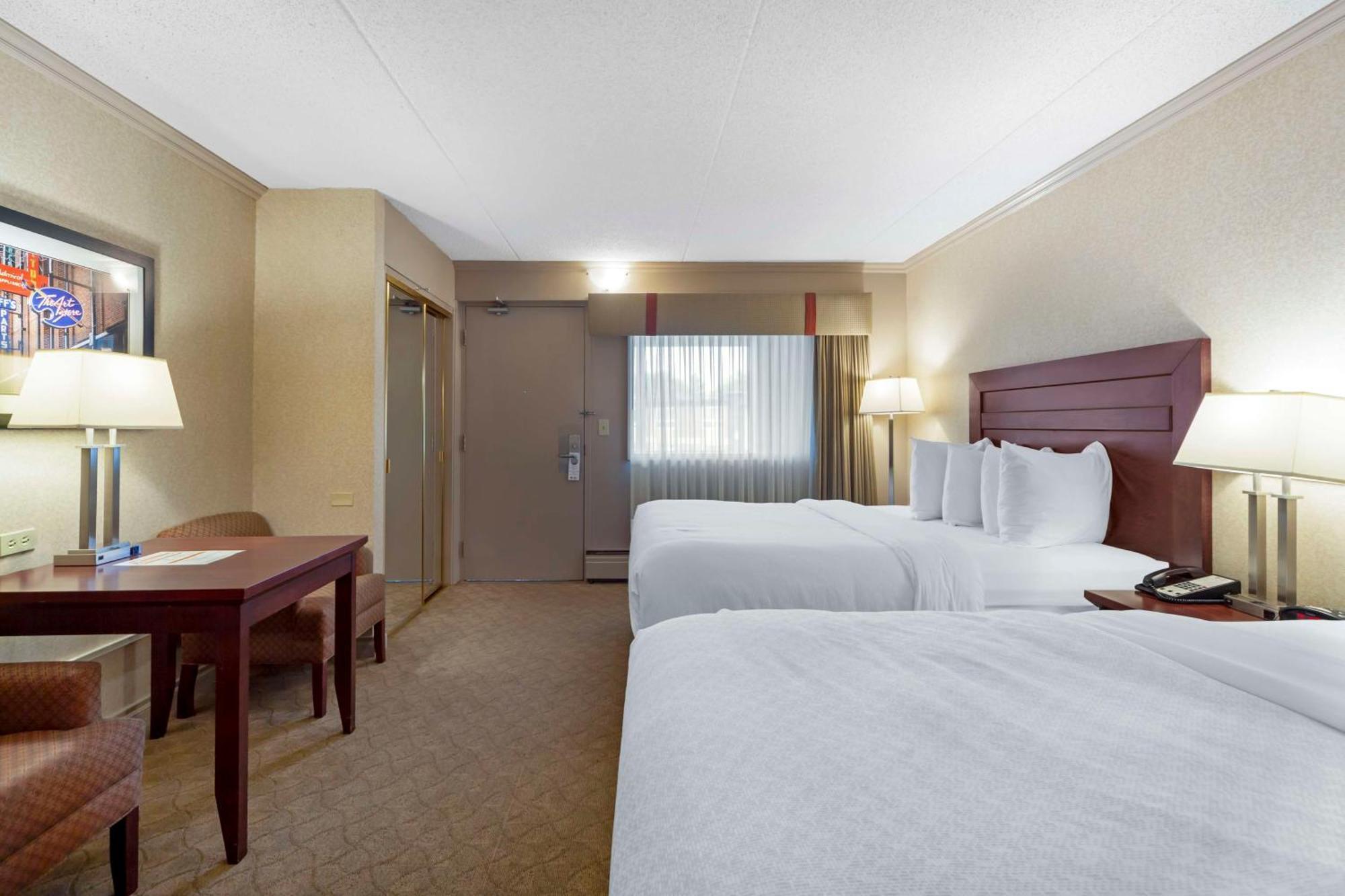 Best Western Plus City Centre Inn Edmonton Esterno foto
