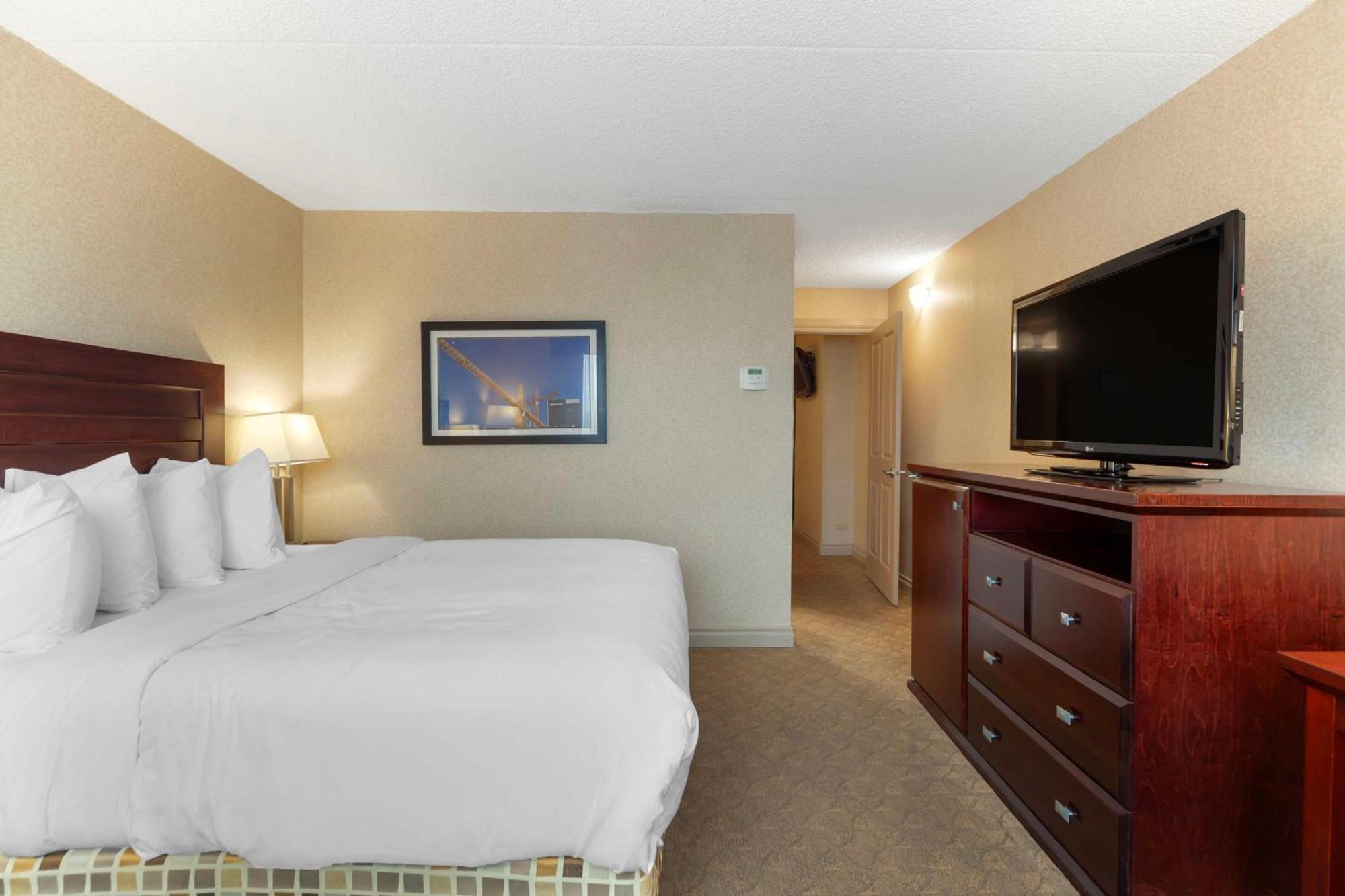 Best Western Plus City Centre Inn Edmonton Esterno foto