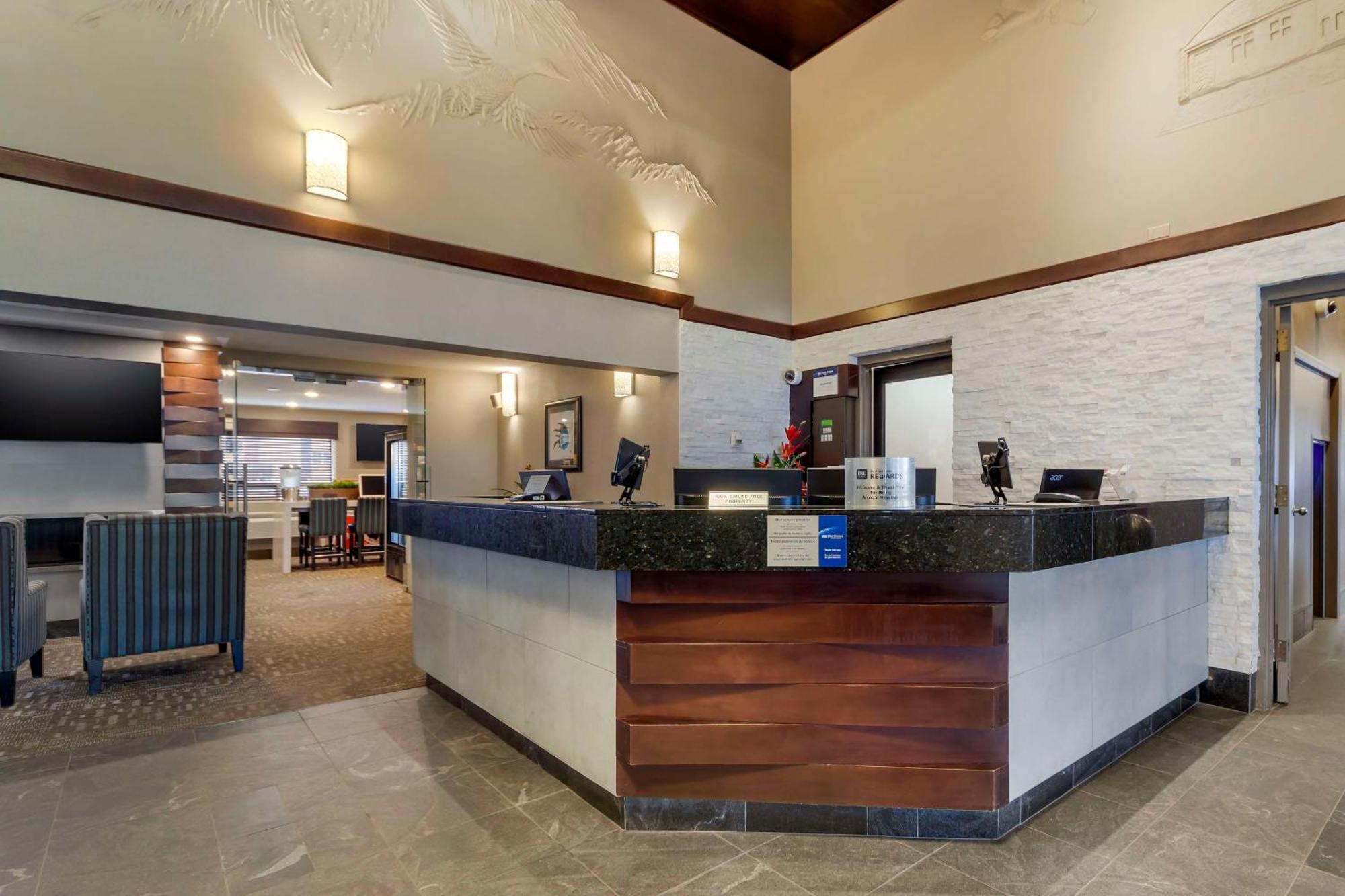 Best Western Plus City Centre Inn Edmonton Esterno foto