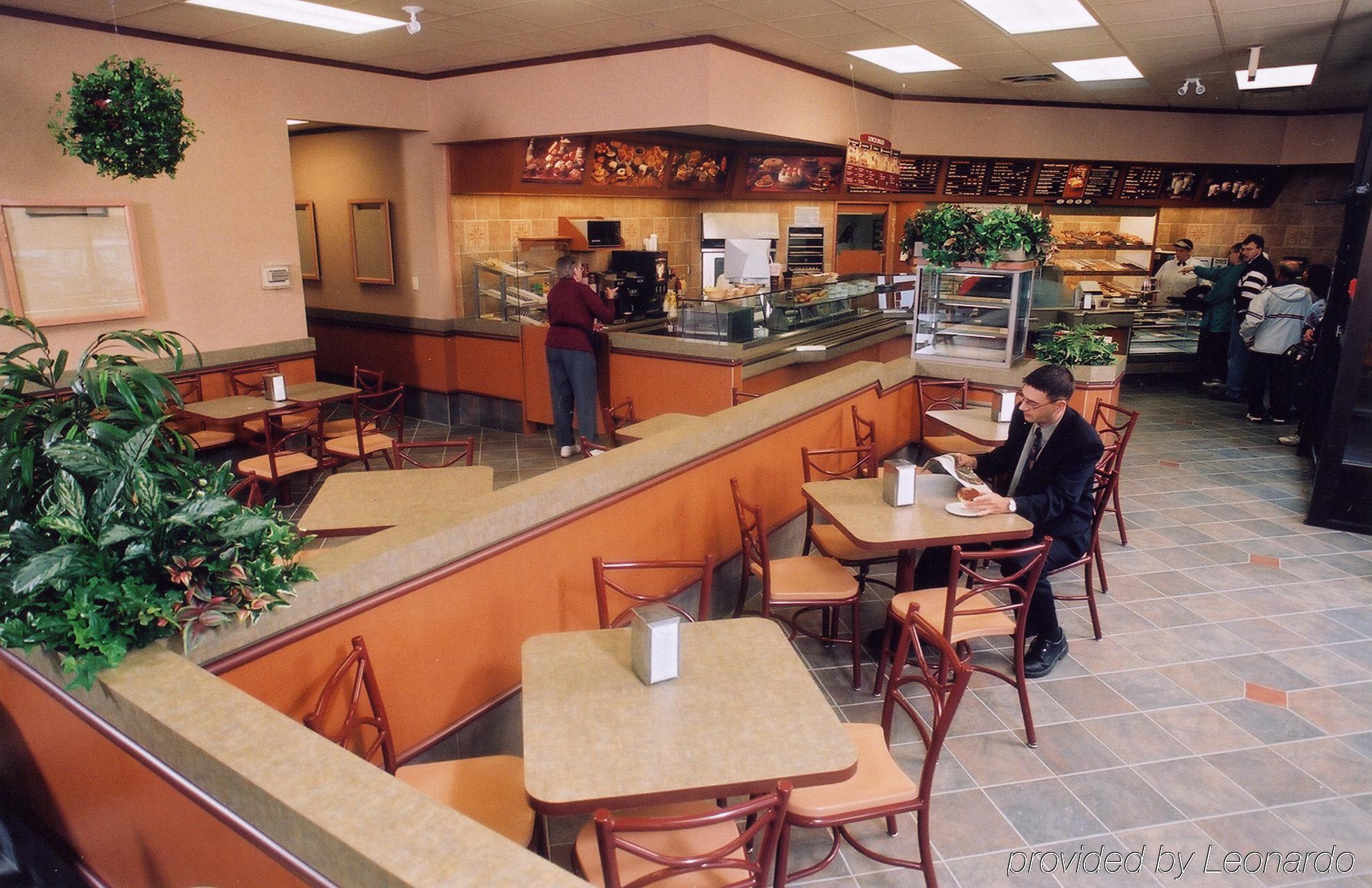 Best Western Plus City Centre Inn Edmonton Ristorante foto