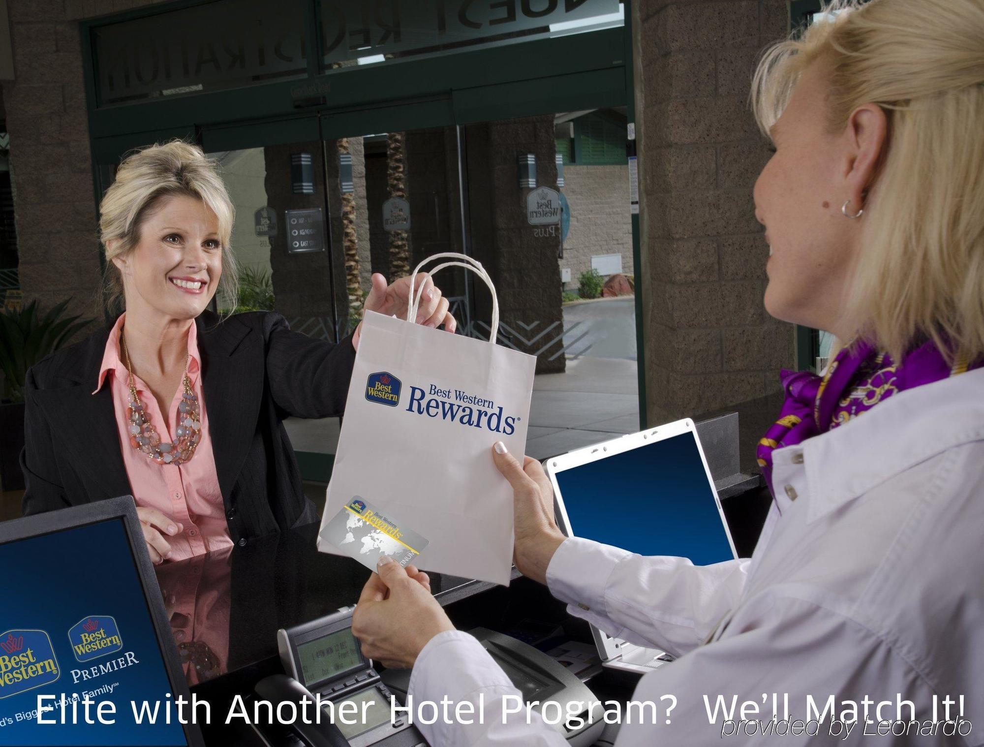 Best Western Plus City Centre Inn Edmonton Esterno foto